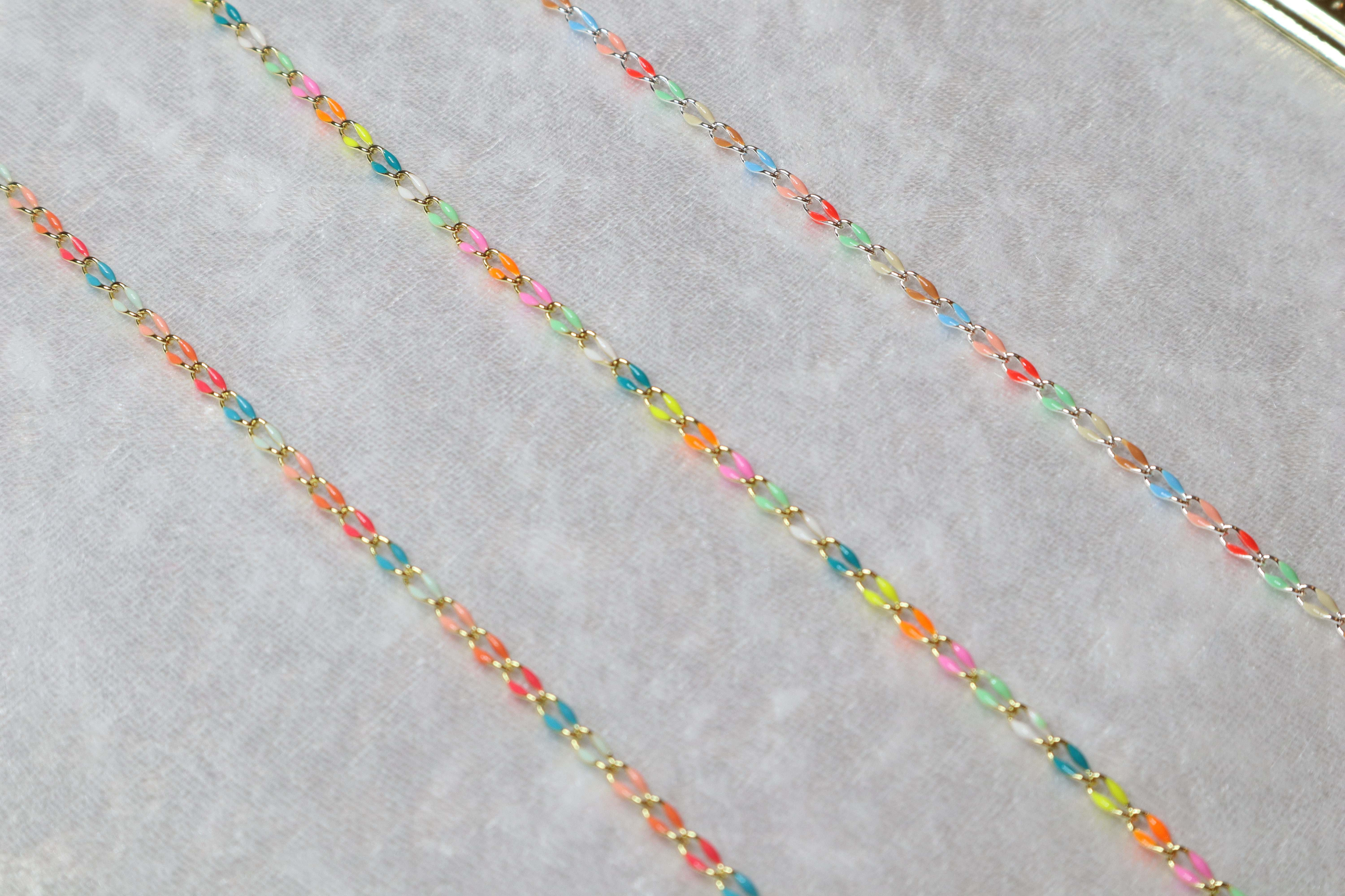 Multi Color Chains